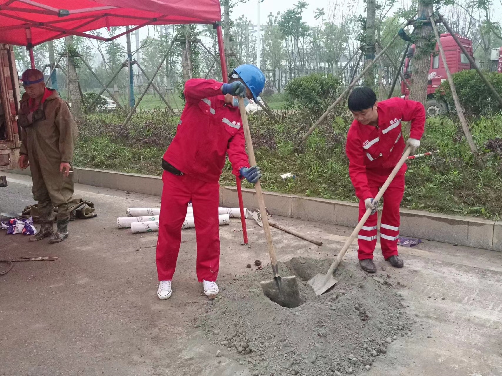 白水管道疏通哪家好】及时进行市政管道清淤